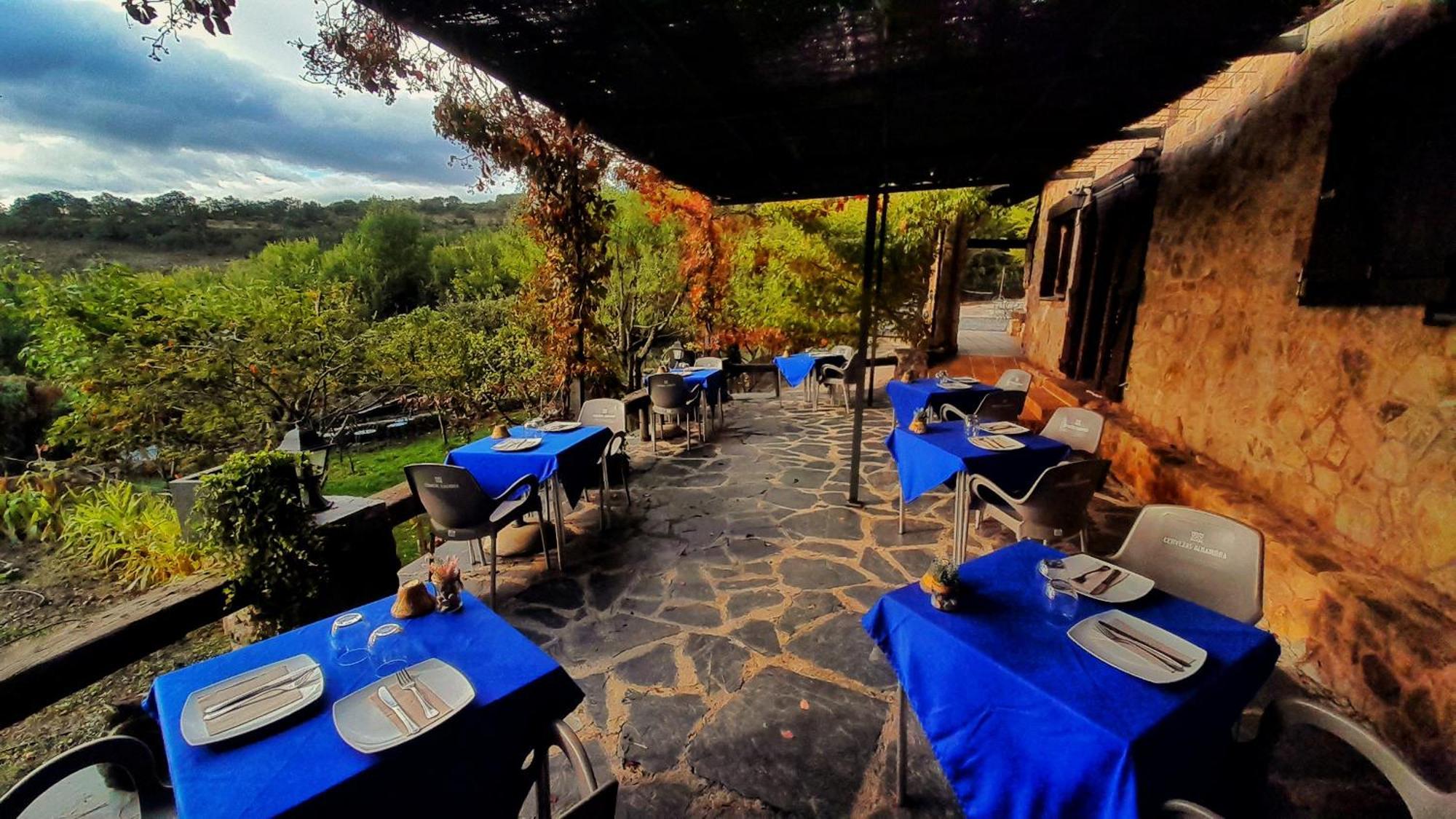 Y El Huerto Del Abuelo Casa rural Almiruete