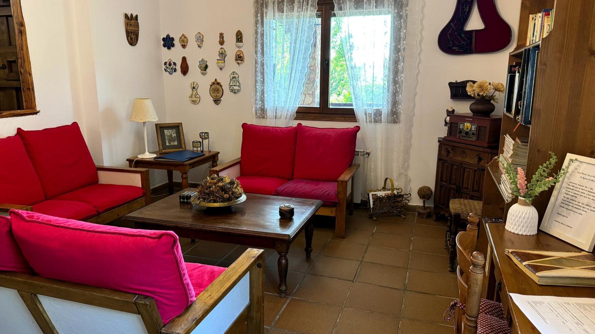 Y El Huerto Del Abuelo Casa rural Almiruete